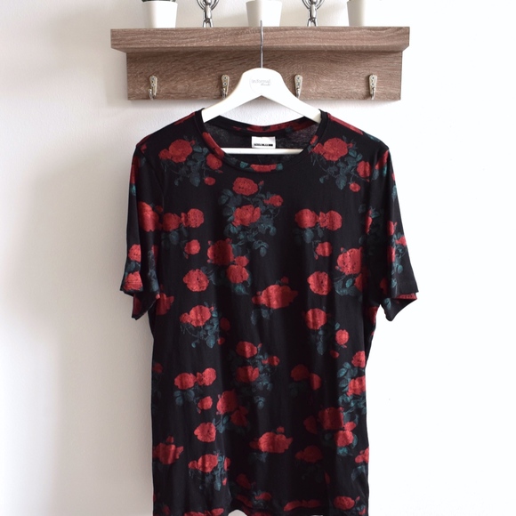NWT Noisy May Printed Tee - Picture 2 of 4